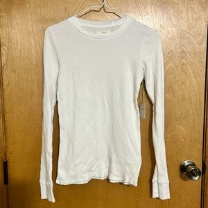 AE77 Premium Women's White Textured Long Sleeve Top 🕊